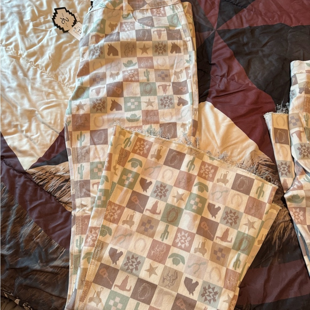 Western Patterned Pants - Picture 4 of 6